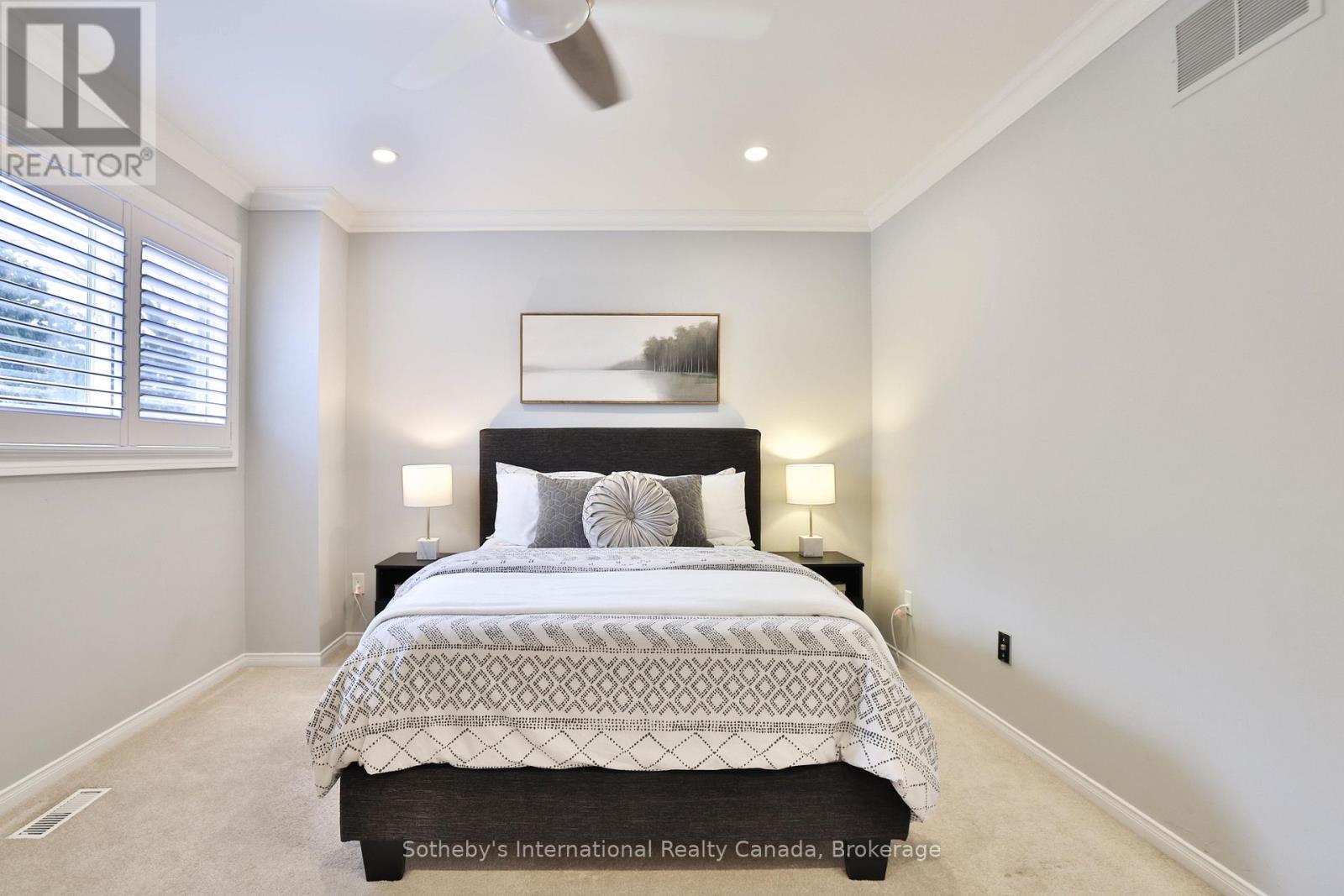 7 - 5255 LAKESHORE ROAD