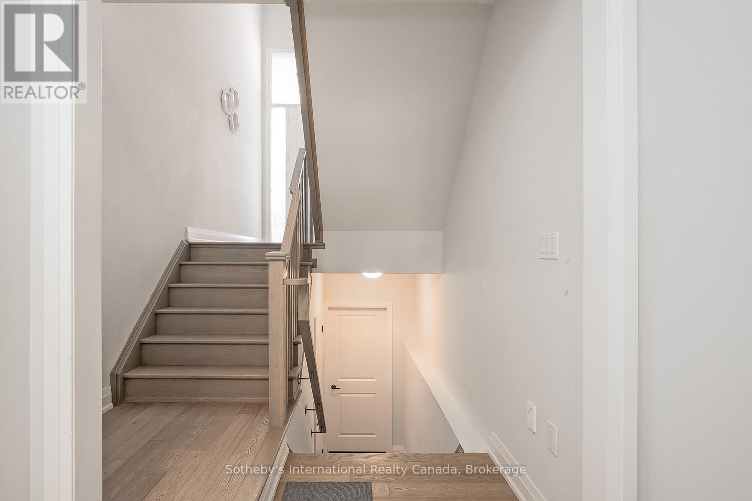 1492 YELLOW ROSE CIRCLE