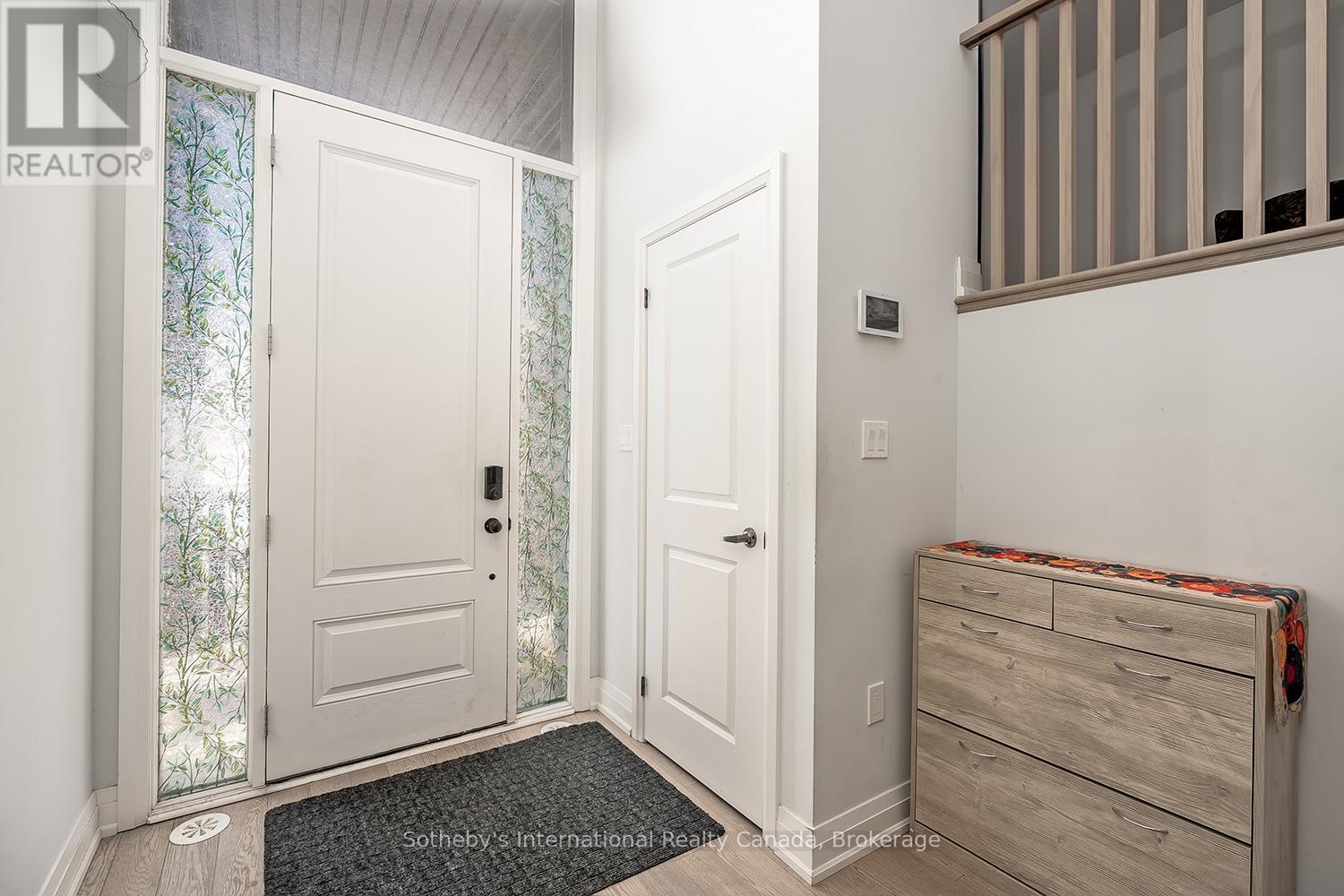 1492 YELLOW ROSE CIRCLE