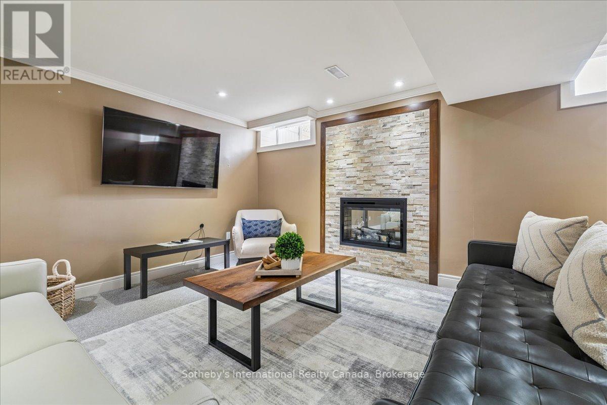 2509 ARMOUR CRESCENT