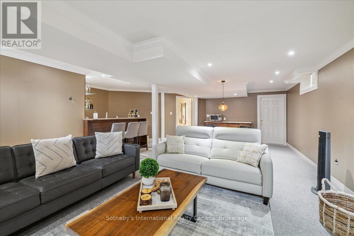 2509 ARMOUR CRESCENT