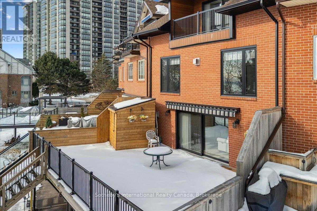 10 SOUTHWIND TERRACE