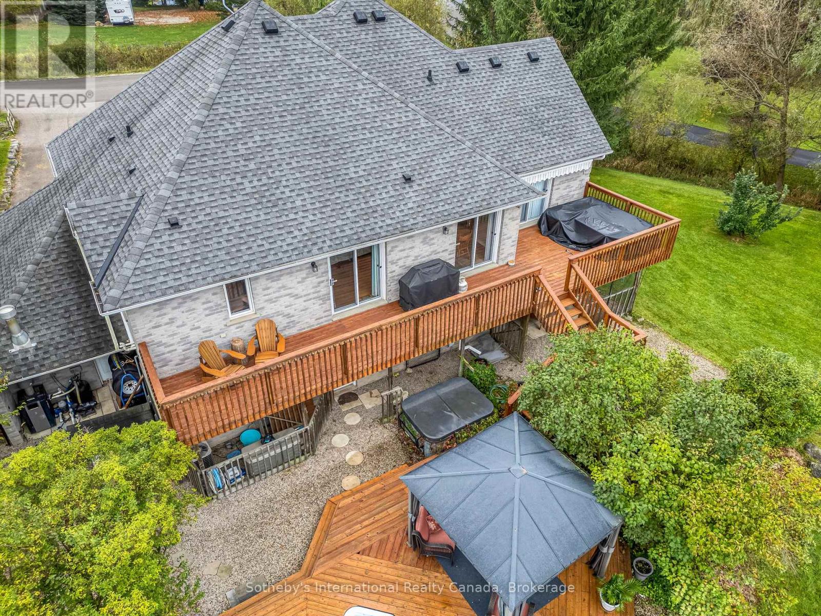 2091 COUNTRY LANE COURT