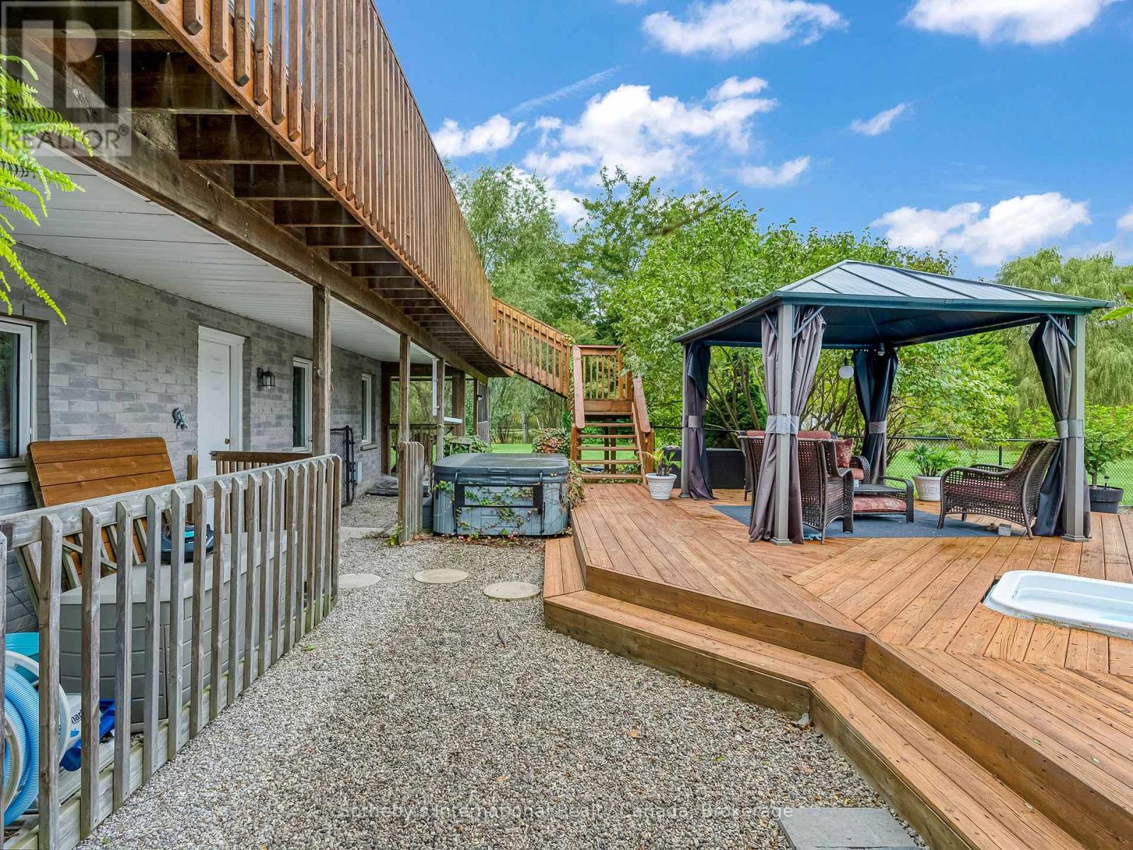 2091 COUNTRY LANE COURT