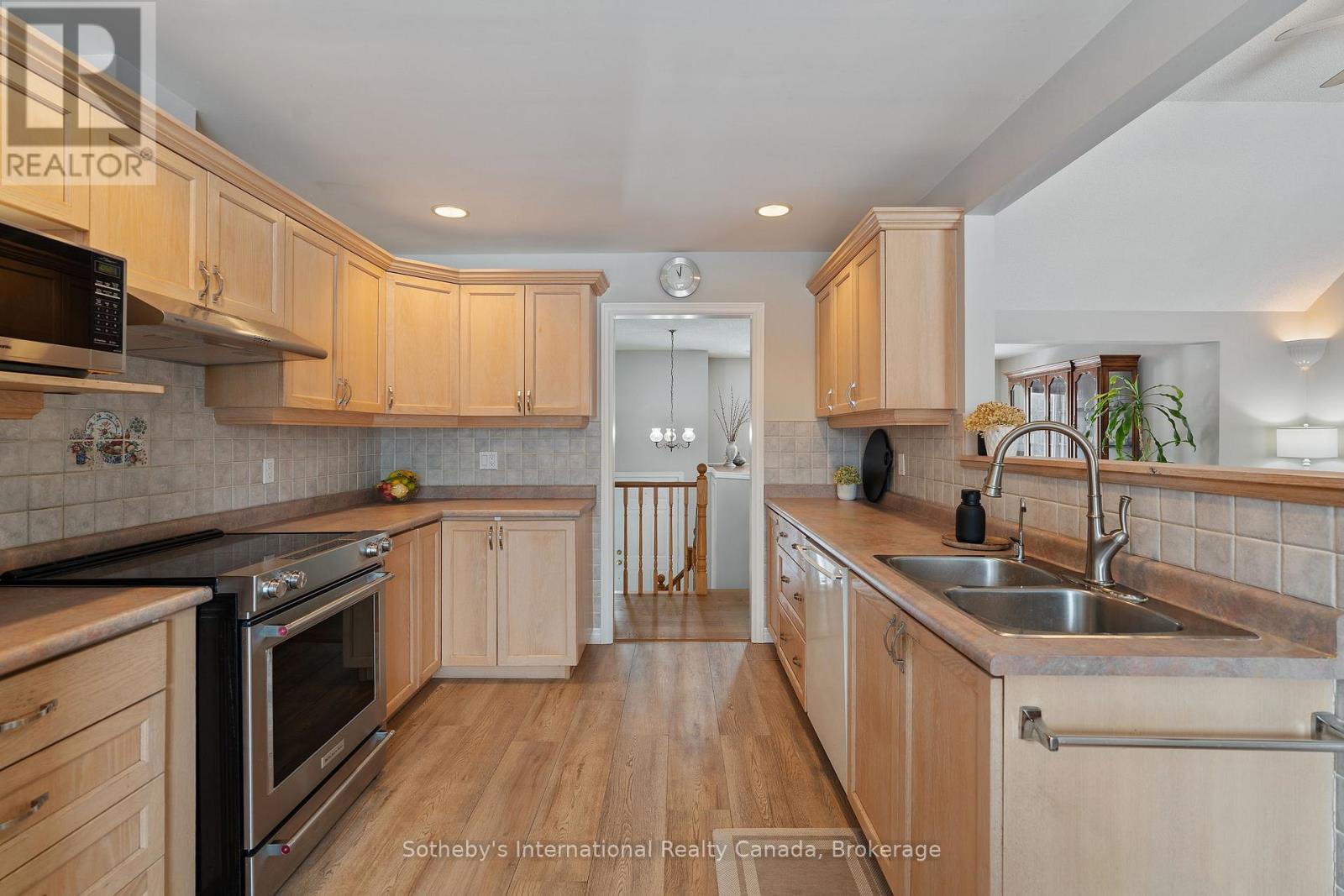 2091 COUNTRY LANE COURT