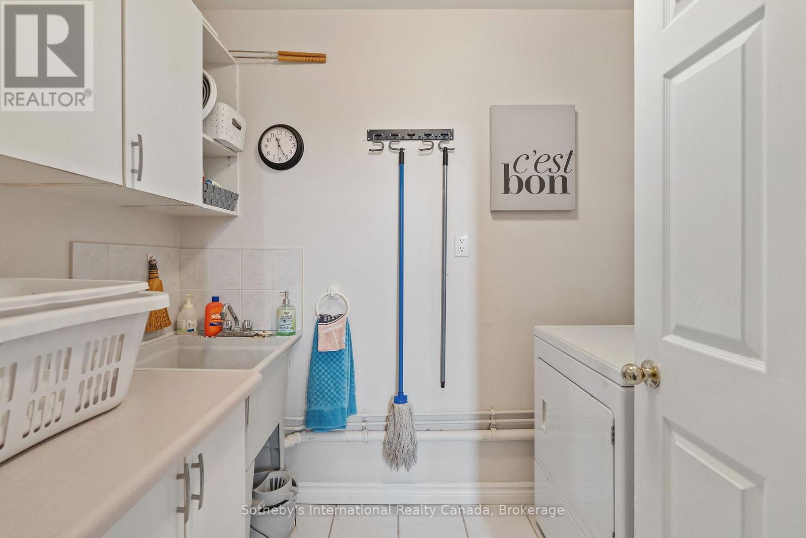 2091 COUNTRY LANE COURT