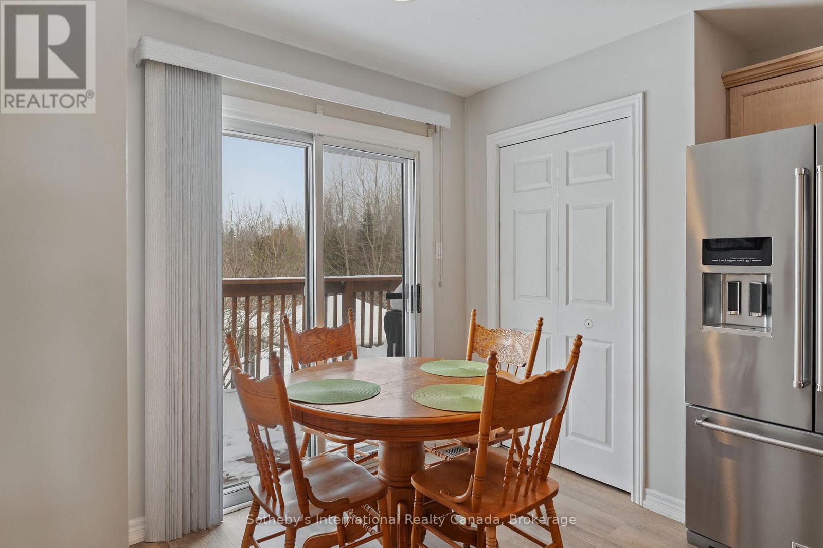 2091 COUNTRY LANE COURT