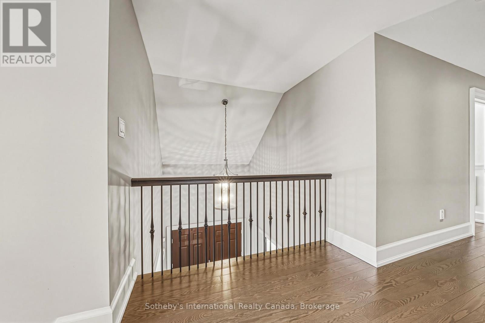 476 PATRICIA DRIVE