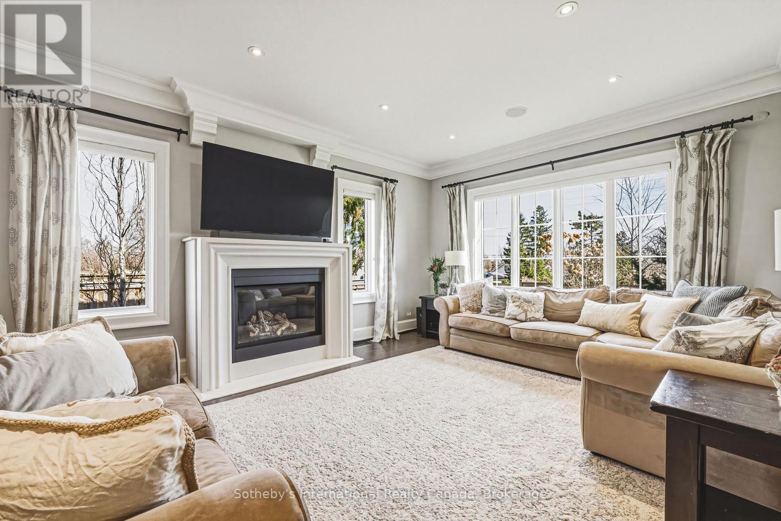 476 PATRICIA DRIVE