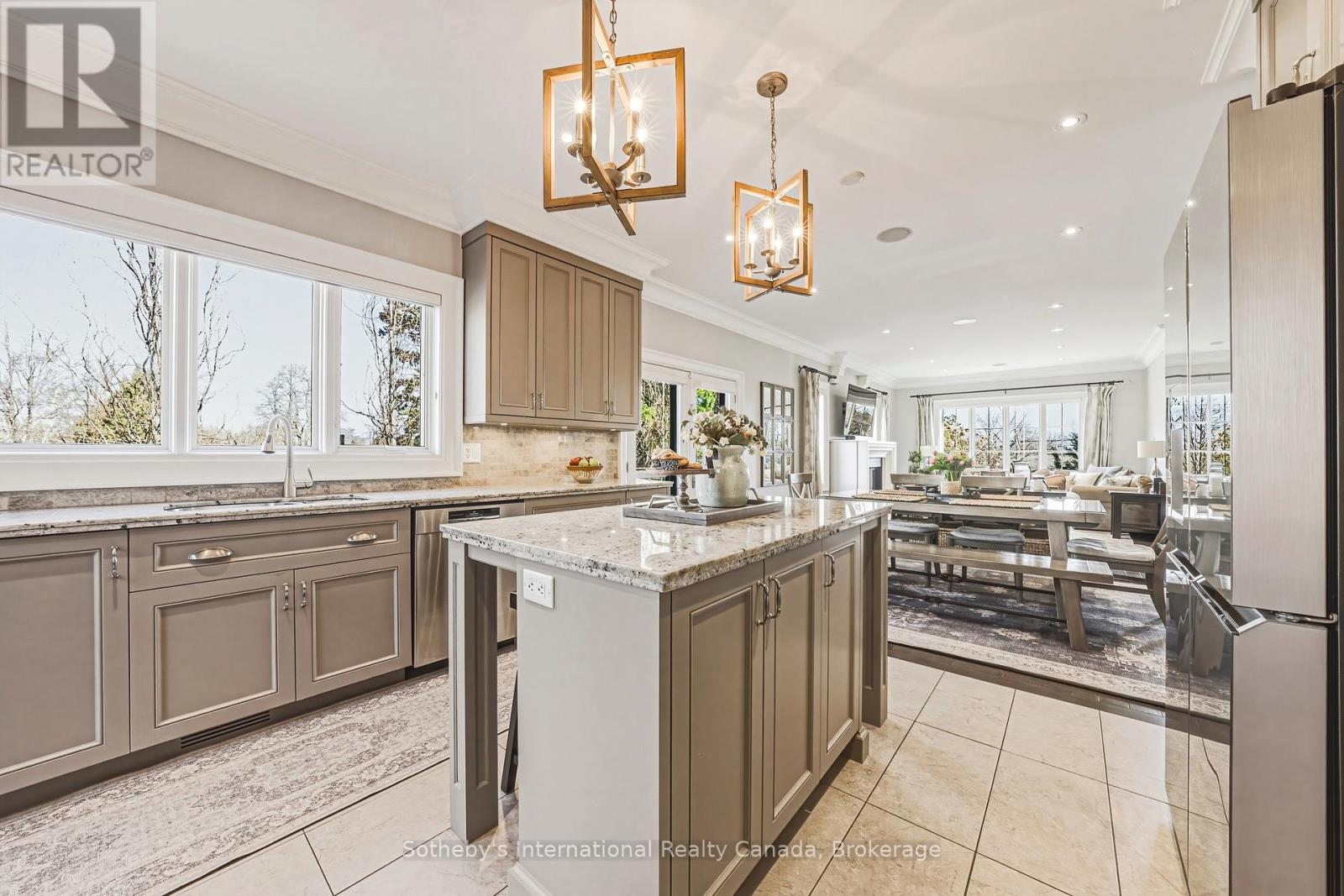 476 PATRICIA DRIVE