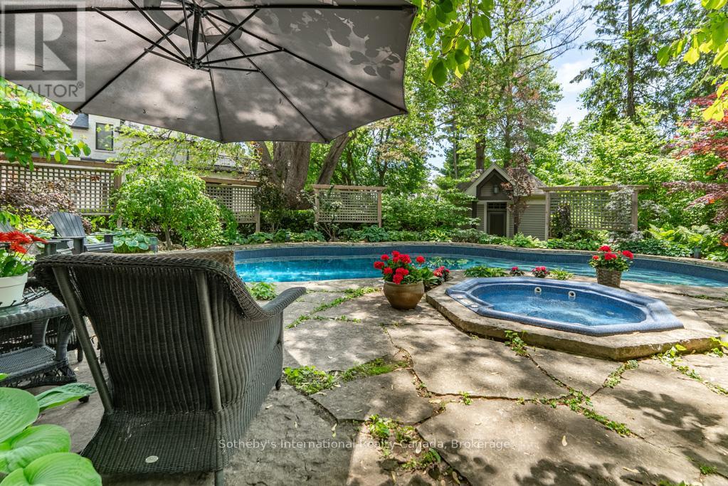 552 BOBOLINK ROAD
