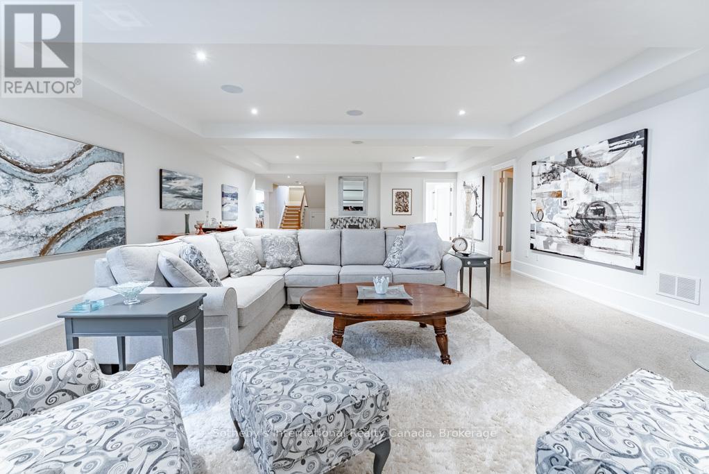 552 BOBOLINK ROAD