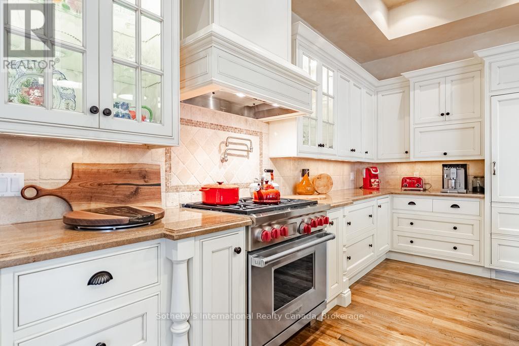 552 BOBOLINK ROAD