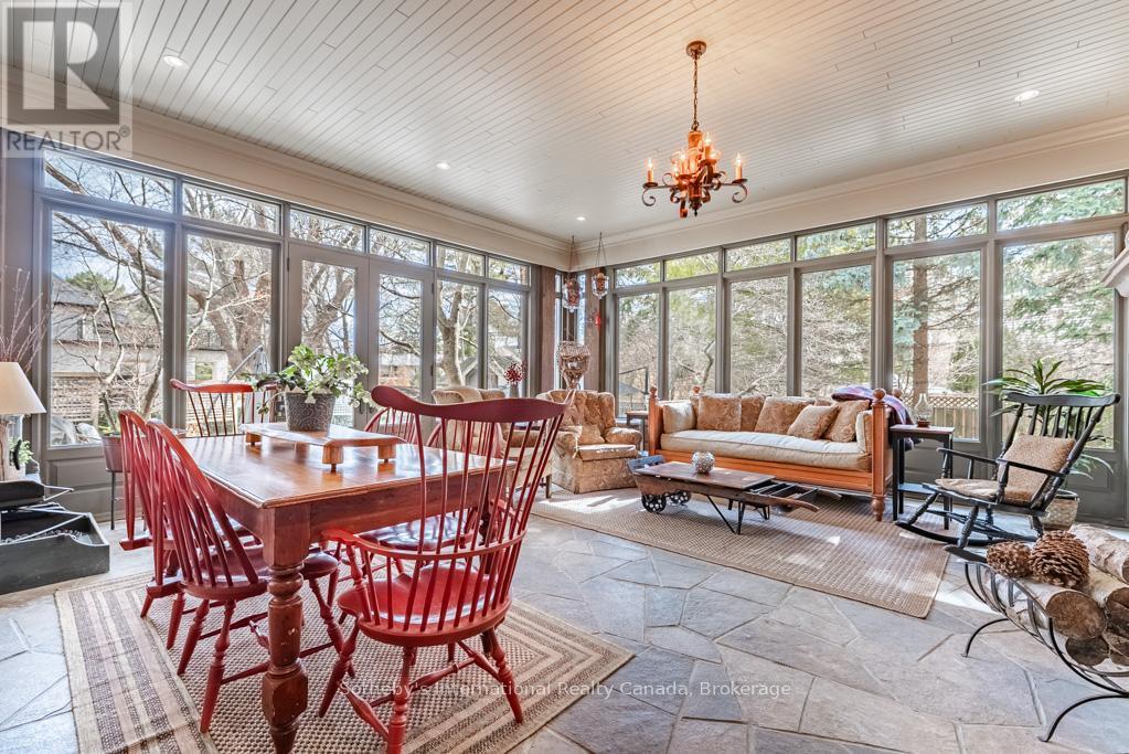 552 BOBOLINK ROAD