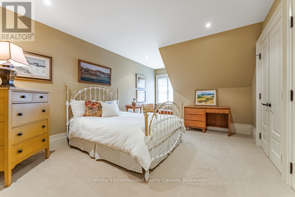 552 BOBOLINK ROAD