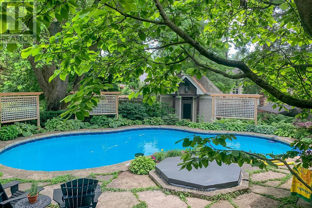 552 BOBOLINK ROAD