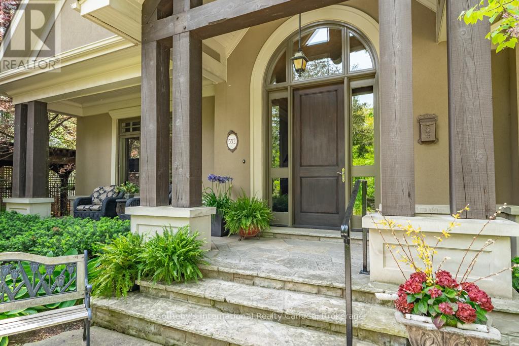 552 BOBOLINK ROAD