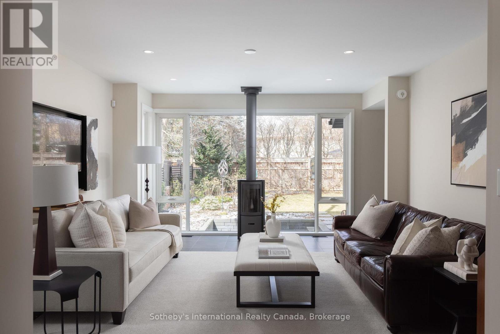 367 SPRUCE STREET