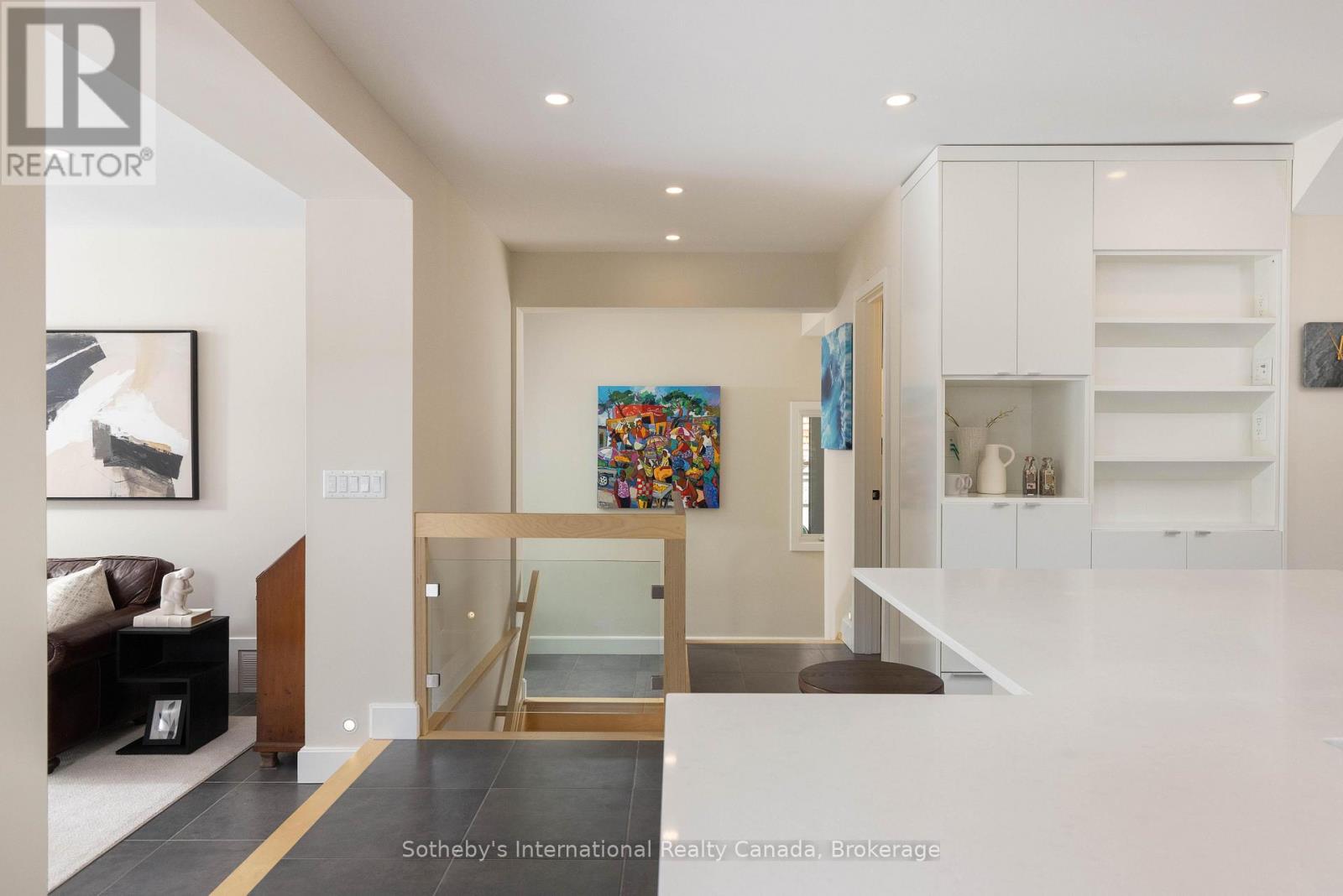 367 SPRUCE STREET
