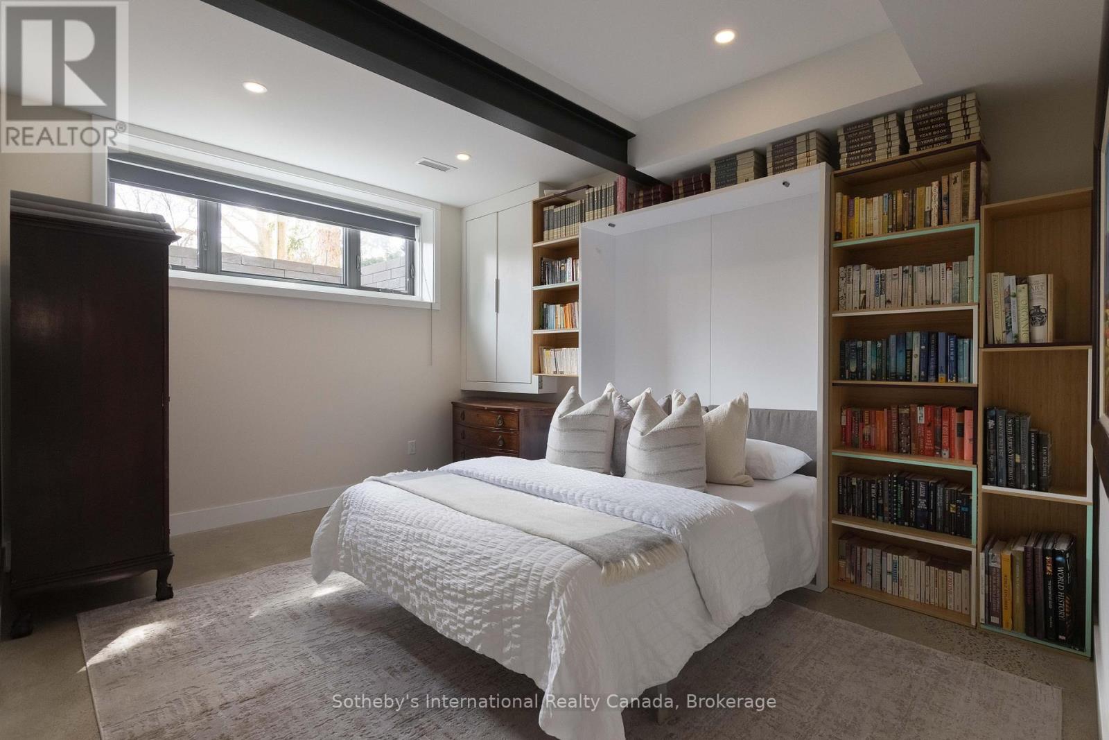 367 SPRUCE STREET