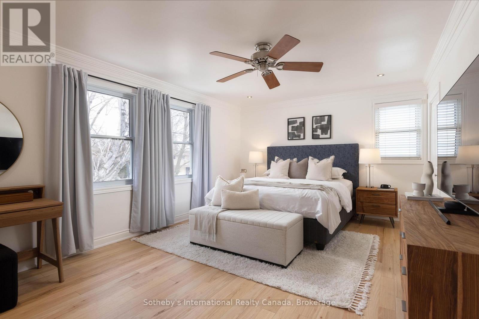 4456 HAWTHORNE DRIVE