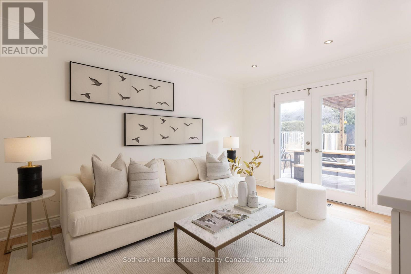 4456 HAWTHORNE DRIVE