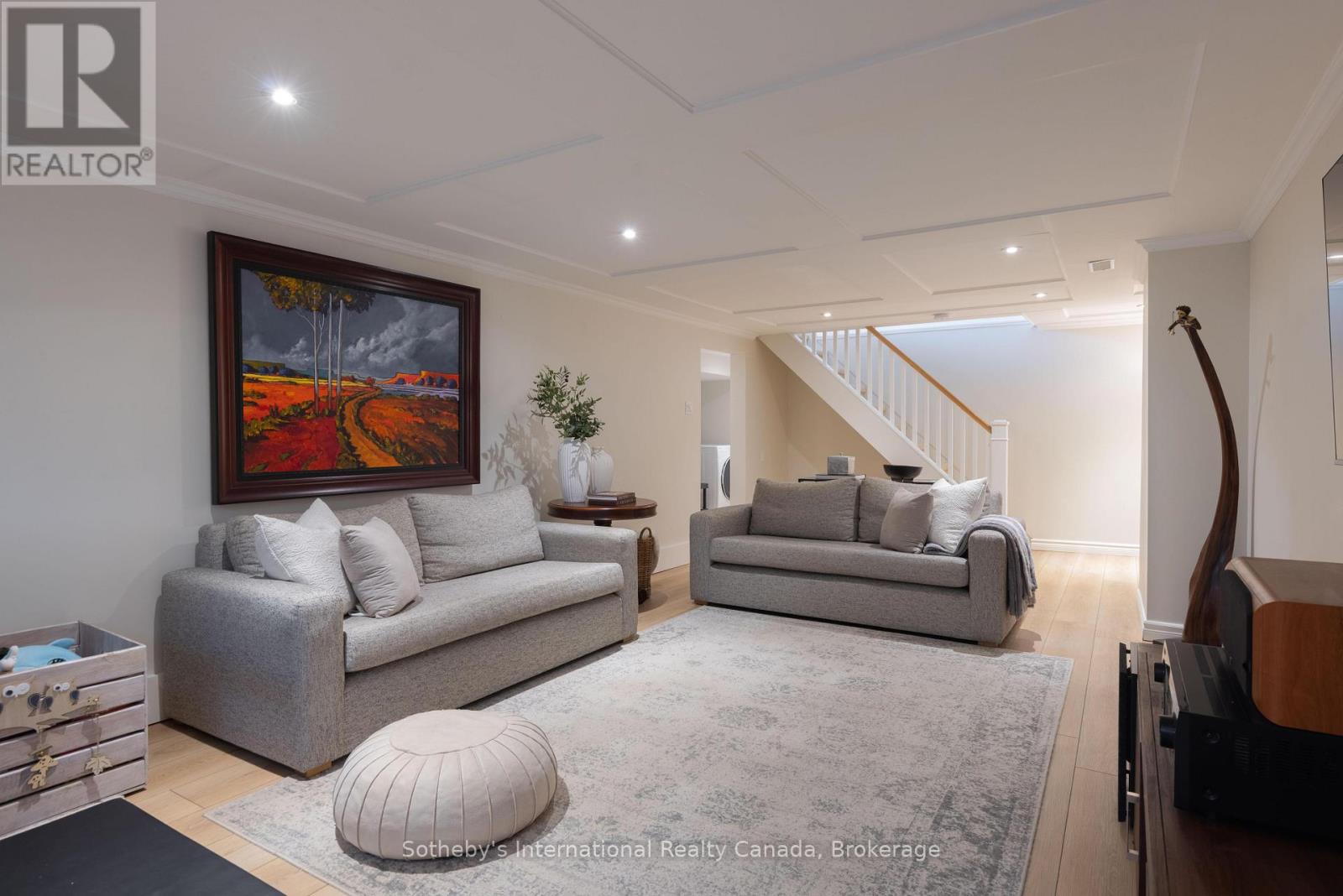 4456 HAWTHORNE DRIVE