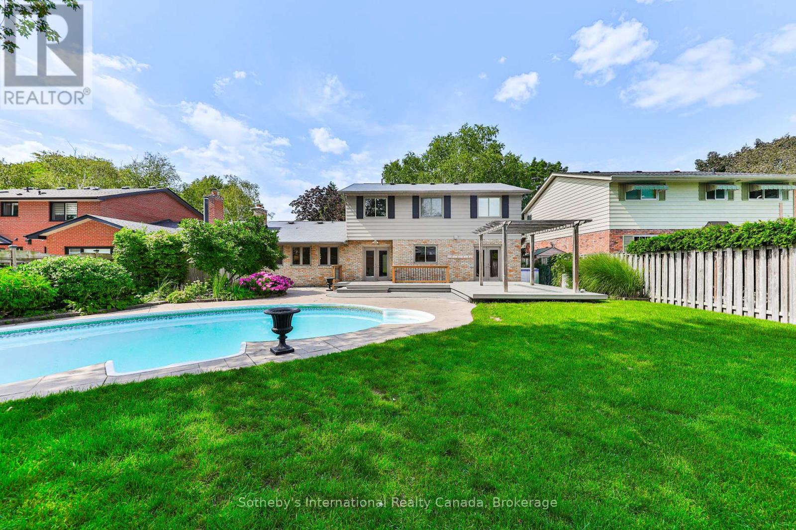 4456 HAWTHORNE DRIVE