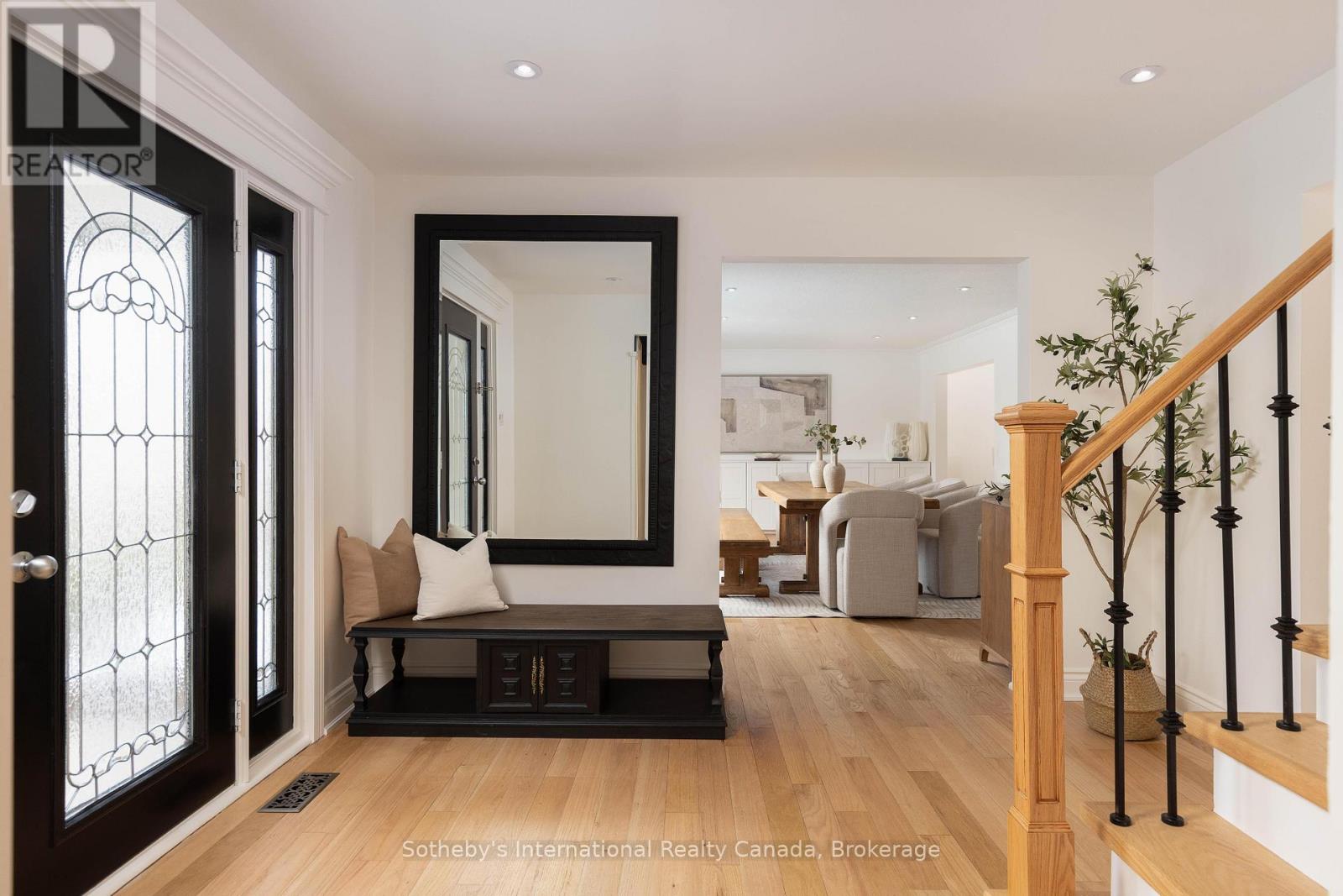 4456 HAWTHORNE DRIVE