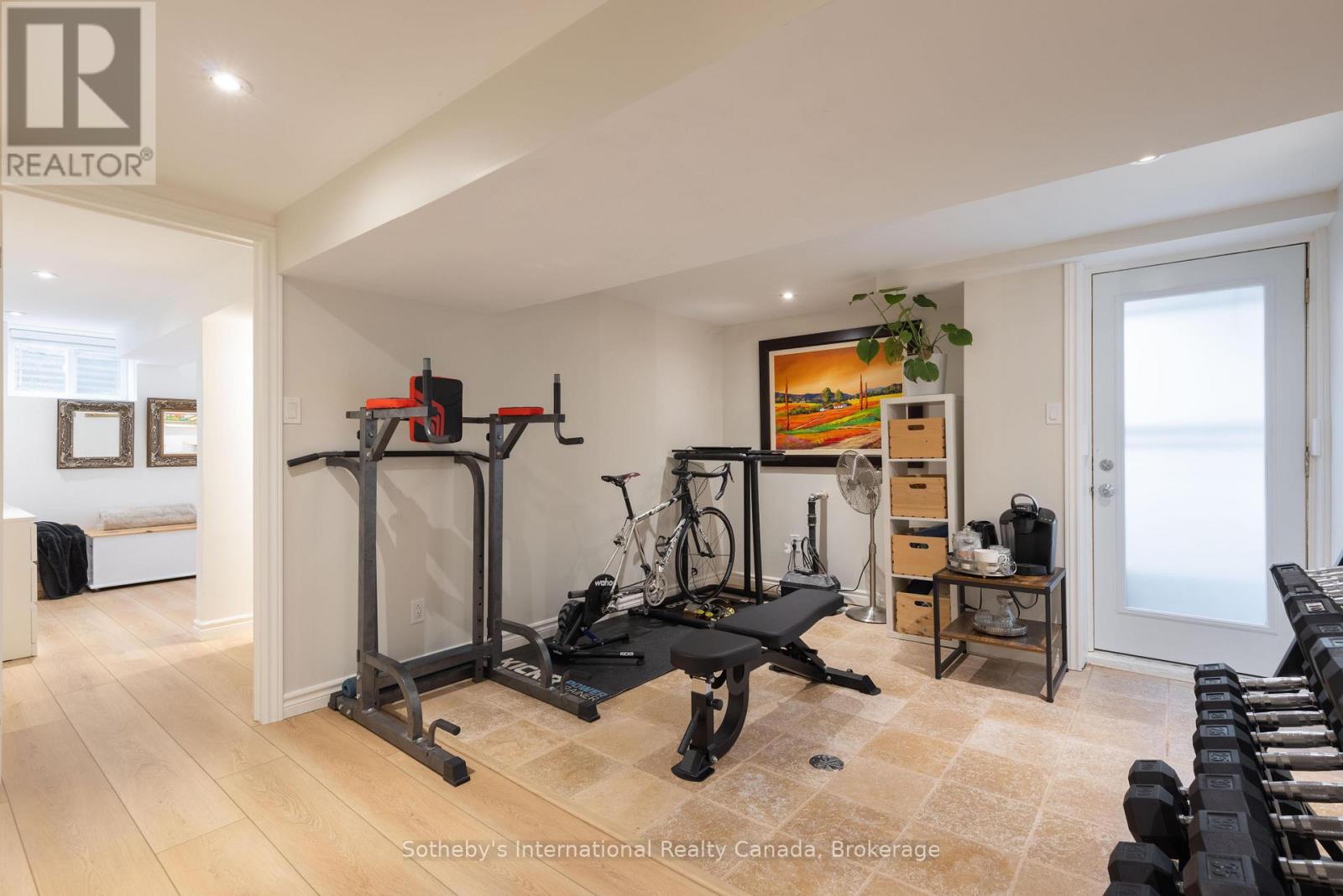 4456 HAWTHORNE DRIVE