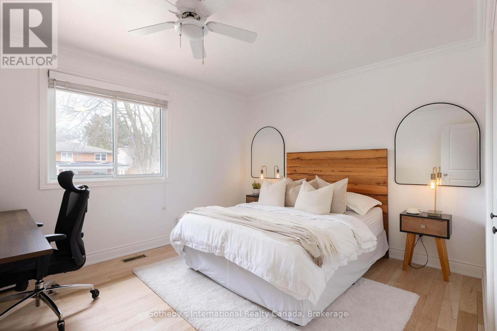 4456 HAWTHORNE DRIVE