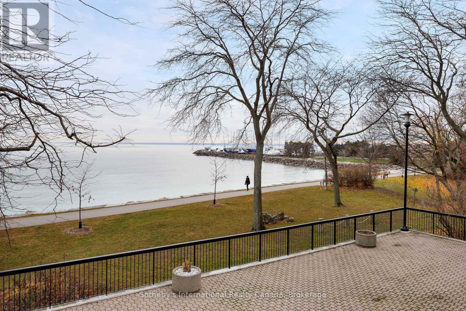 1107 - 2180 MARINE DRIVE