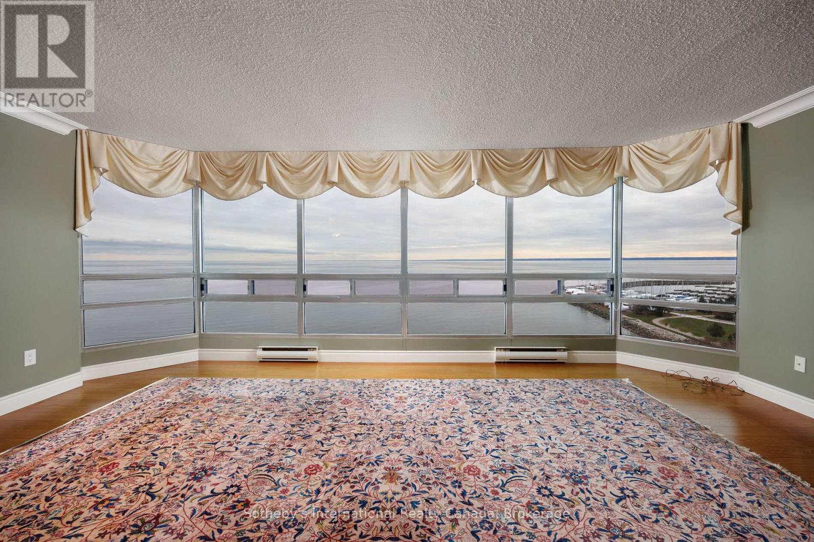 1107 - 2180 MARINE DRIVE