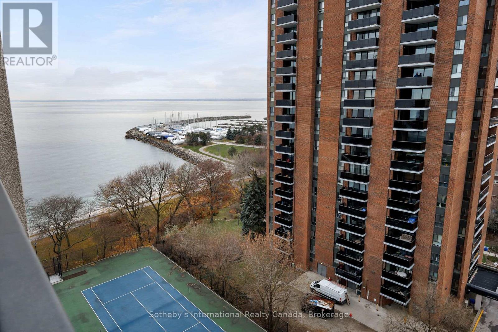 1107 - 2180 MARINE DRIVE