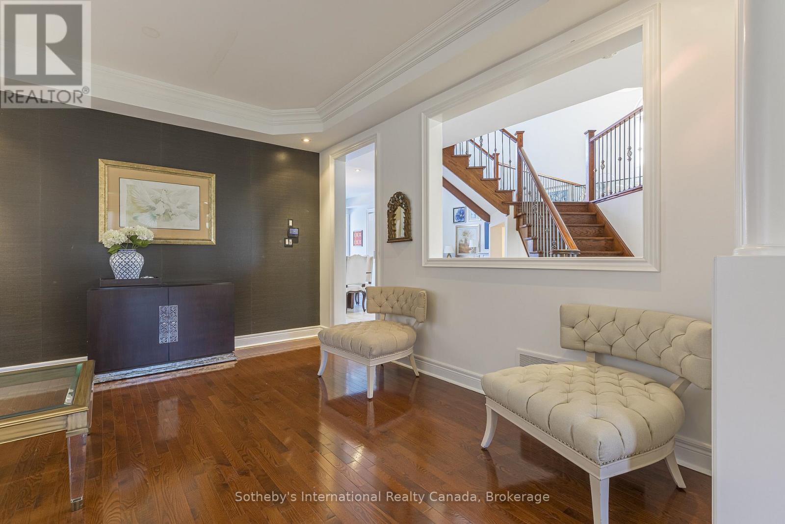 2472 UPPER VALLEY CRESCENT