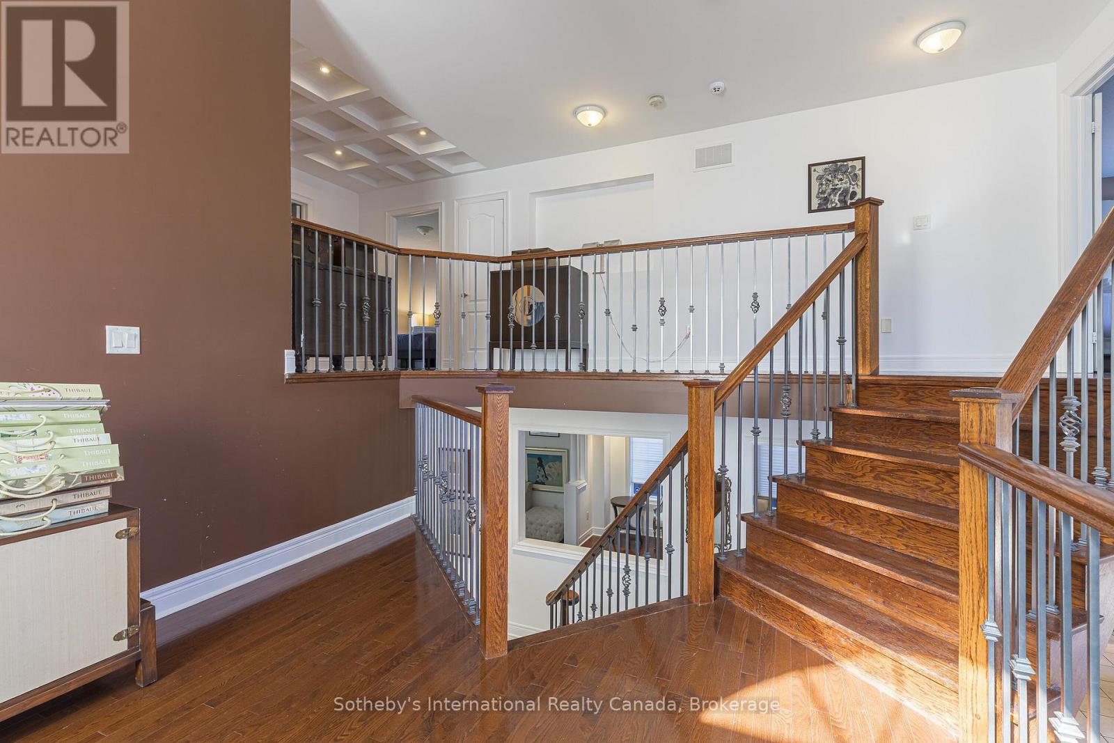 2472 UPPER VALLEY CRESCENT