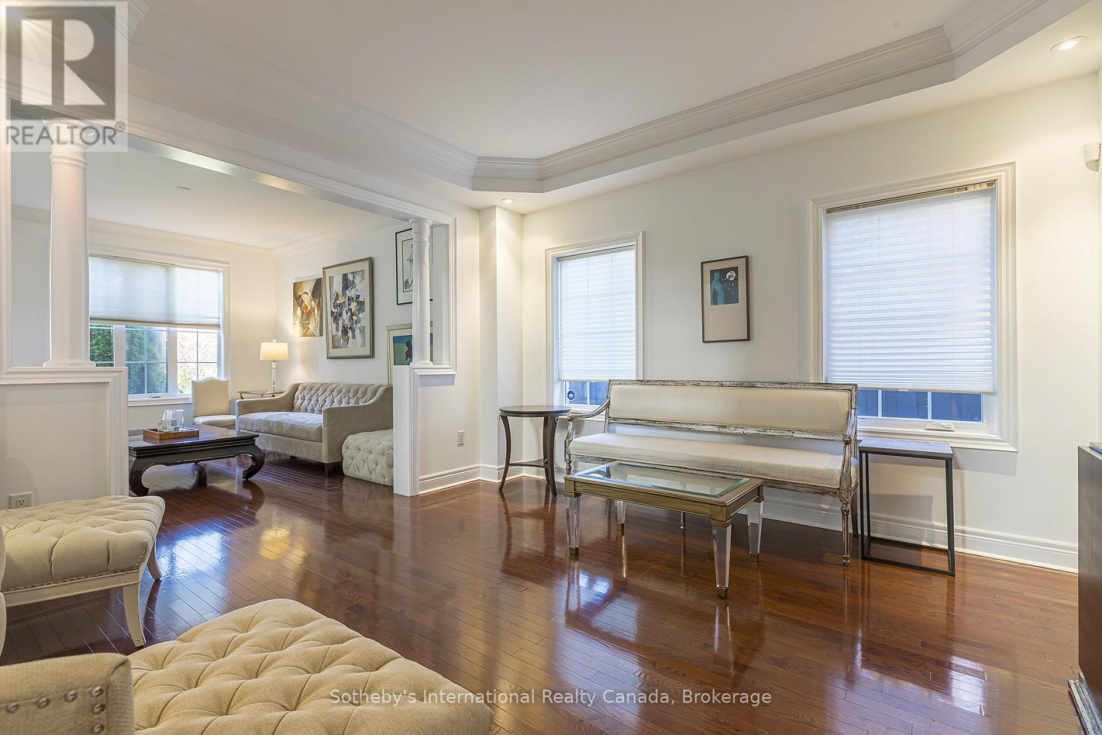 2472 UPPER VALLEY CRESCENT