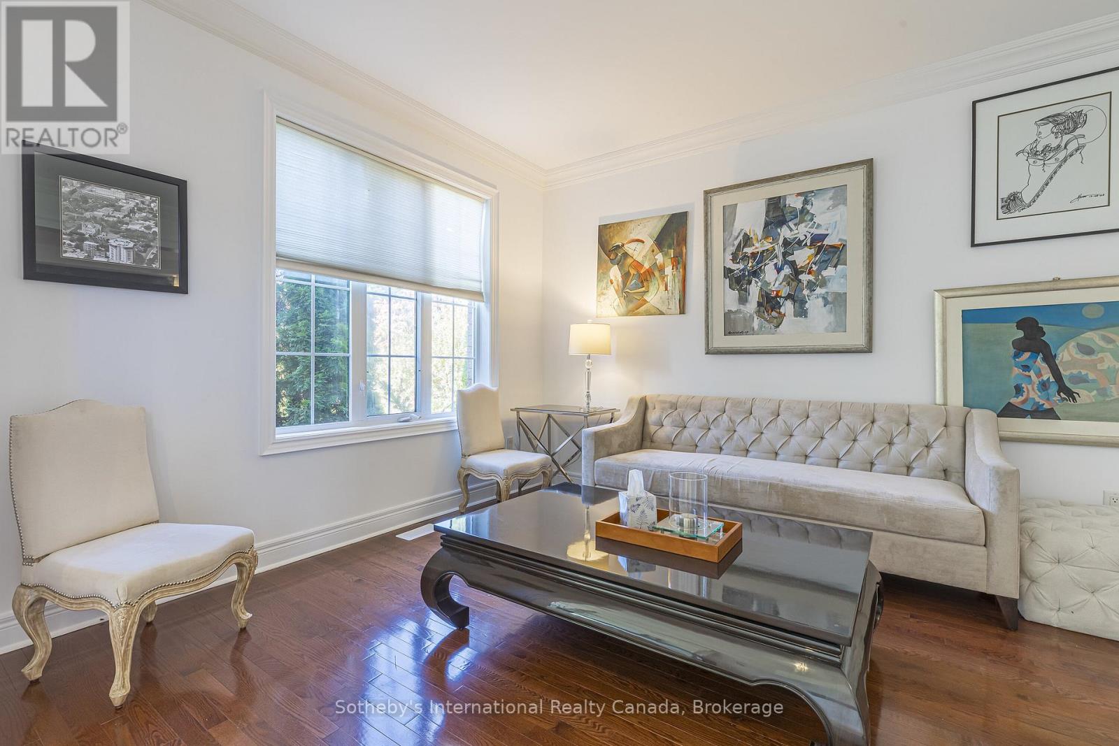 2472 UPPER VALLEY CRESCENT