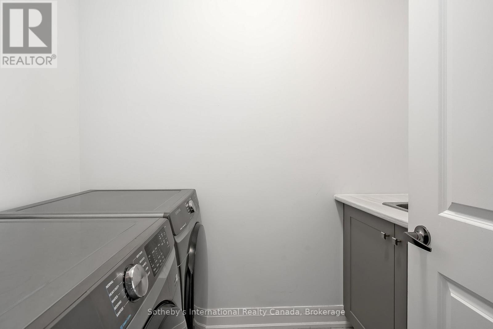 1492 YELLOW ROSE CIRCLE