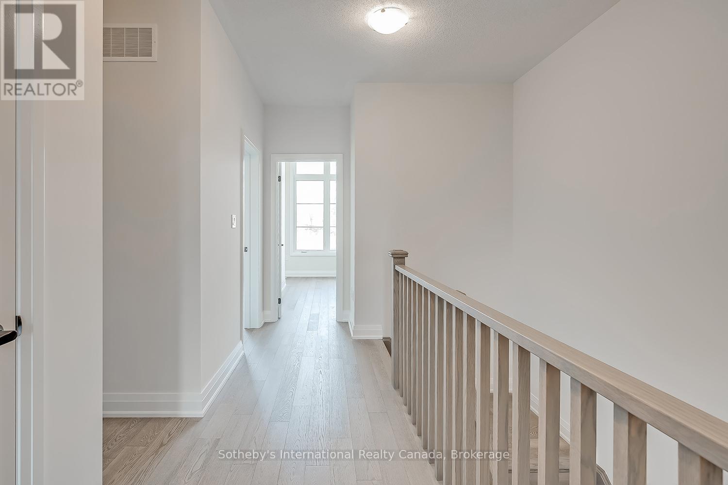 1492 YELLOW ROSE CIRCLE