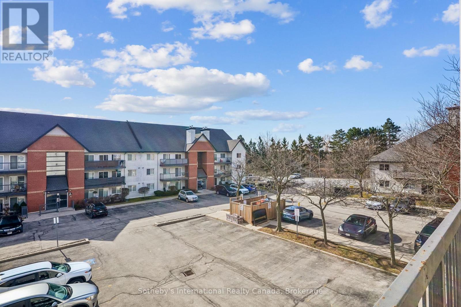 434 - 1450 GLEN ABBEY GATE