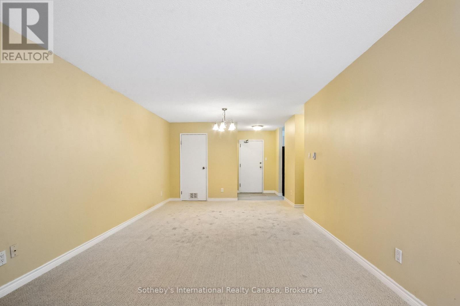 434 - 1450 GLEN ABBEY GATE