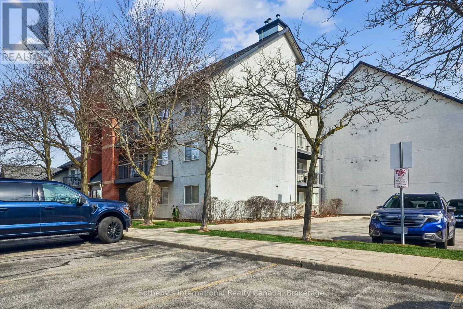 434 - 1450 GLEN ABBEY GATE