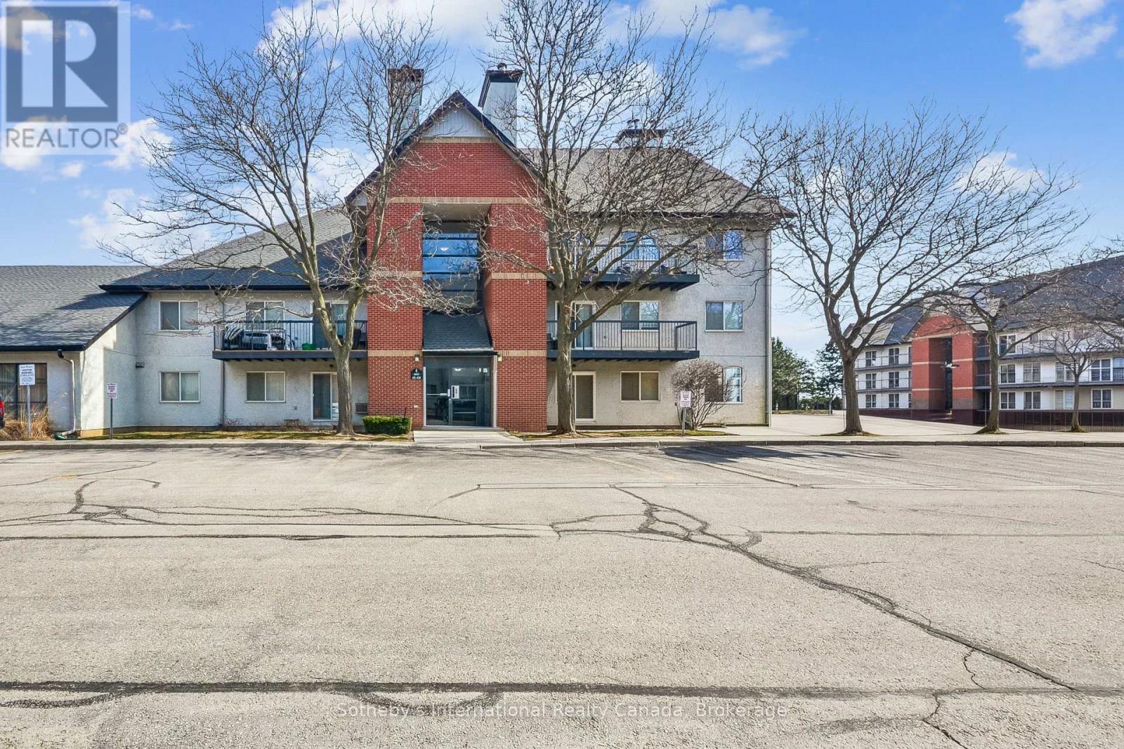 434 - 1450 GLEN ABBEY GATE