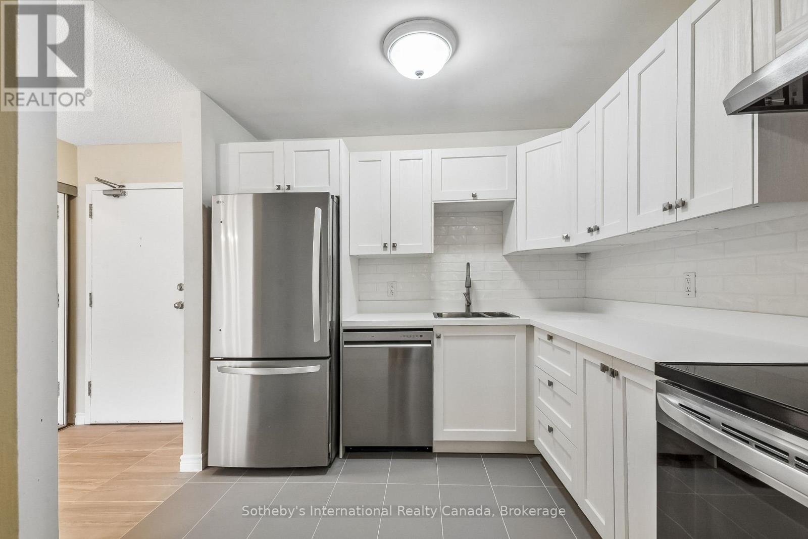 434 - 1450 GLEN ABBEY GATE