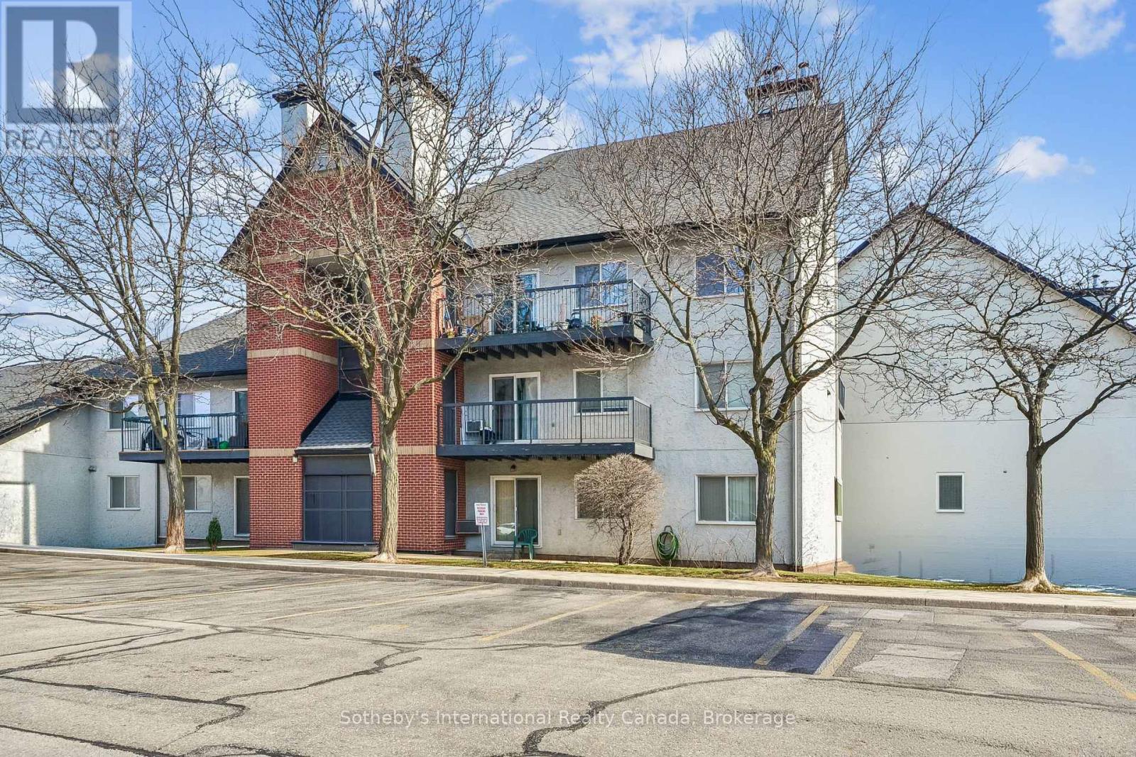 434 - 1450 GLEN ABBEY GATE