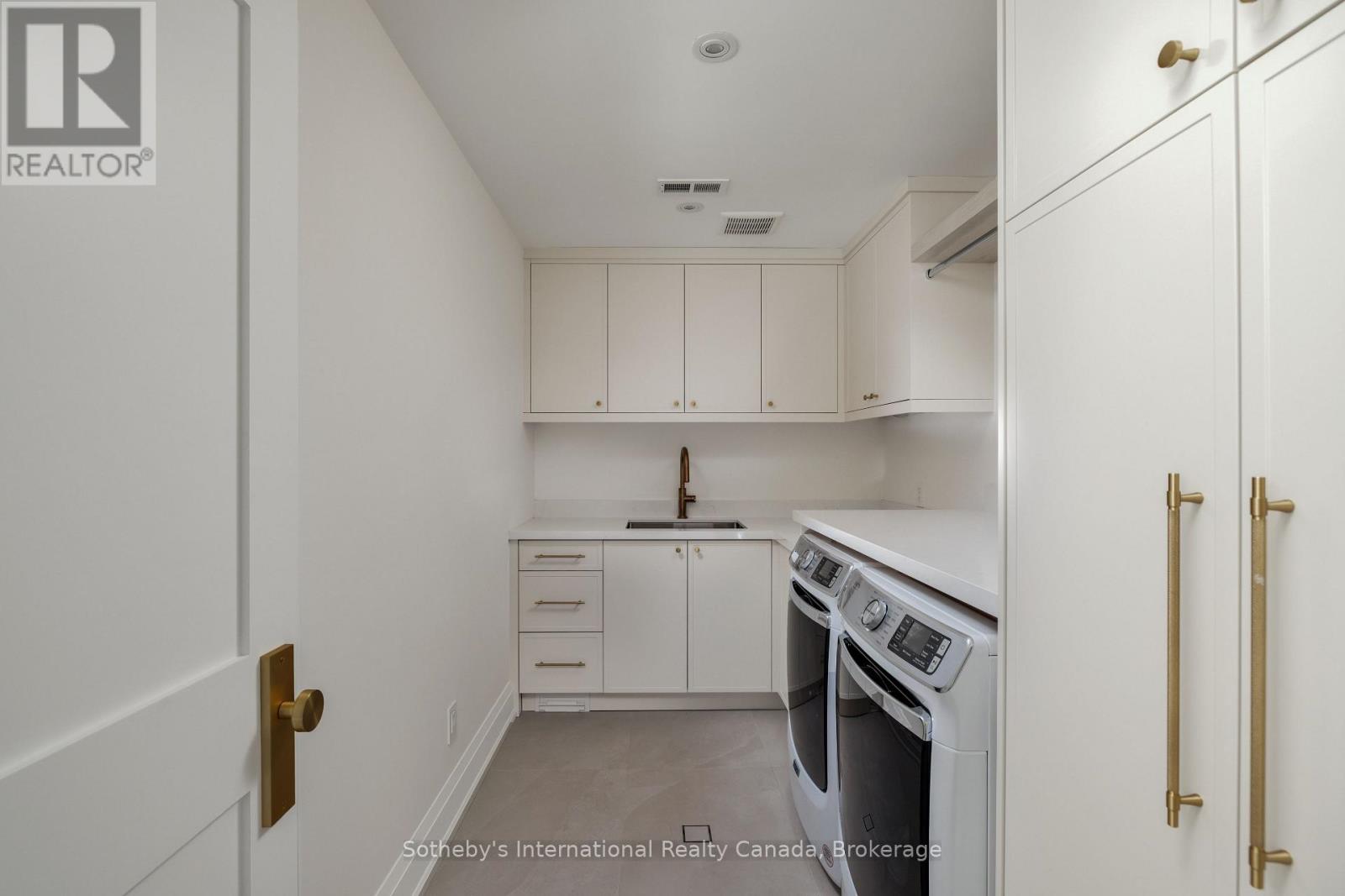246 CAIRNCROFT ROAD