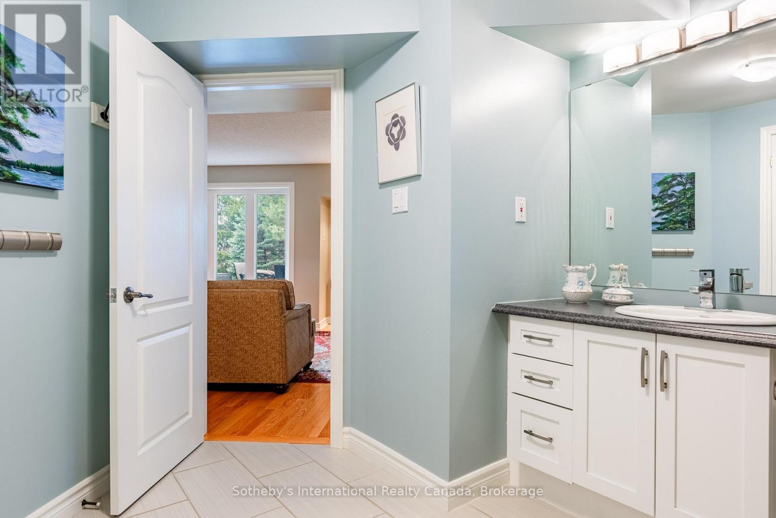 1406 SUMMERHILL CRESCENT