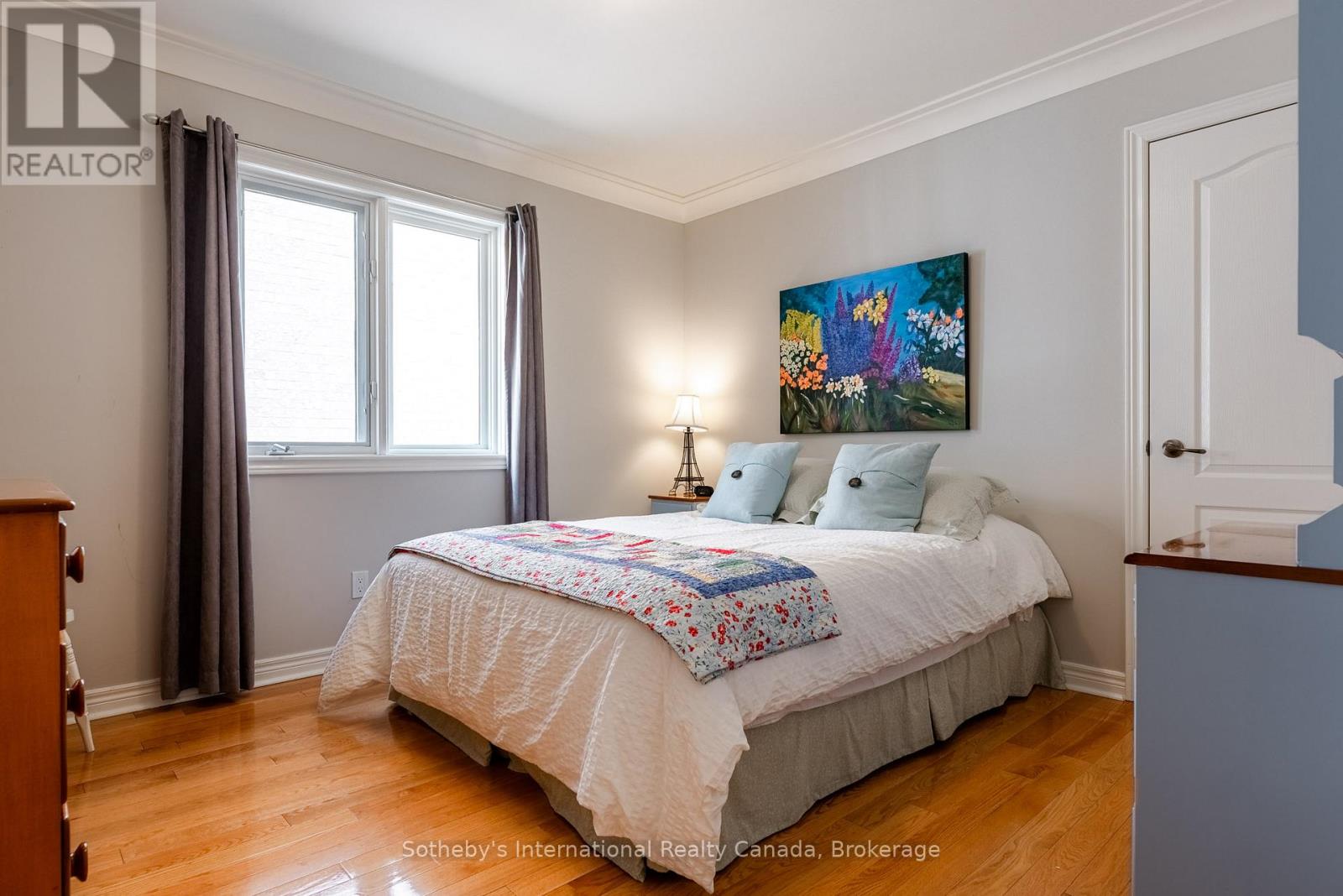 1406 SUMMERHILL CRESCENT