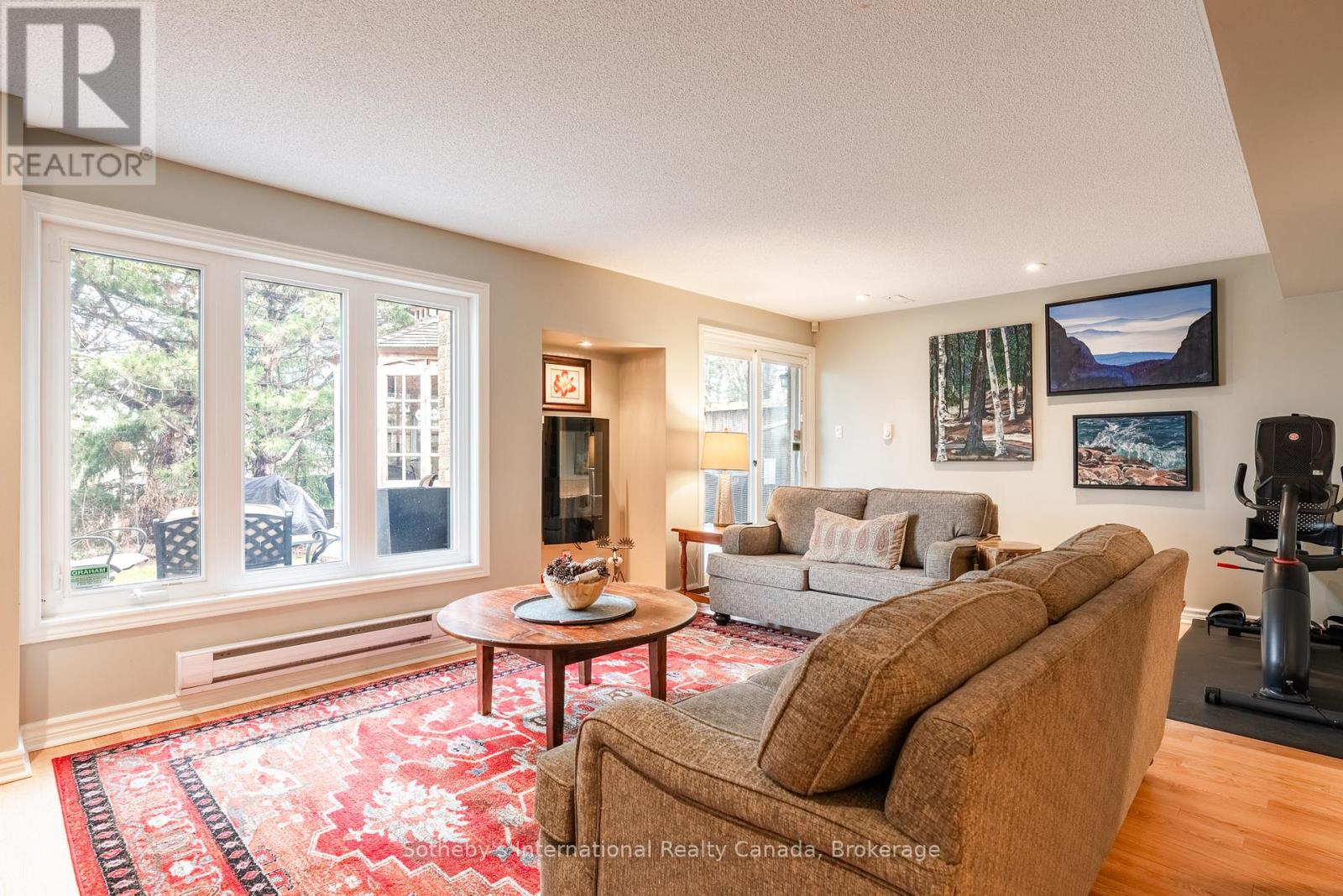 1406 SUMMERHILL CRESCENT